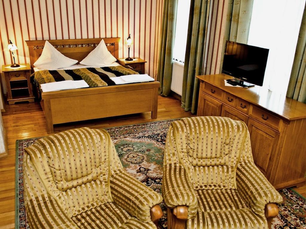 Hotel Jankow Żary Eksteriør bilde