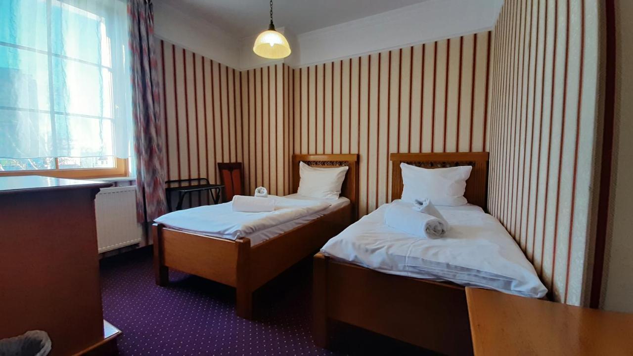 Hotel Jankow Żary Eksteriør bilde