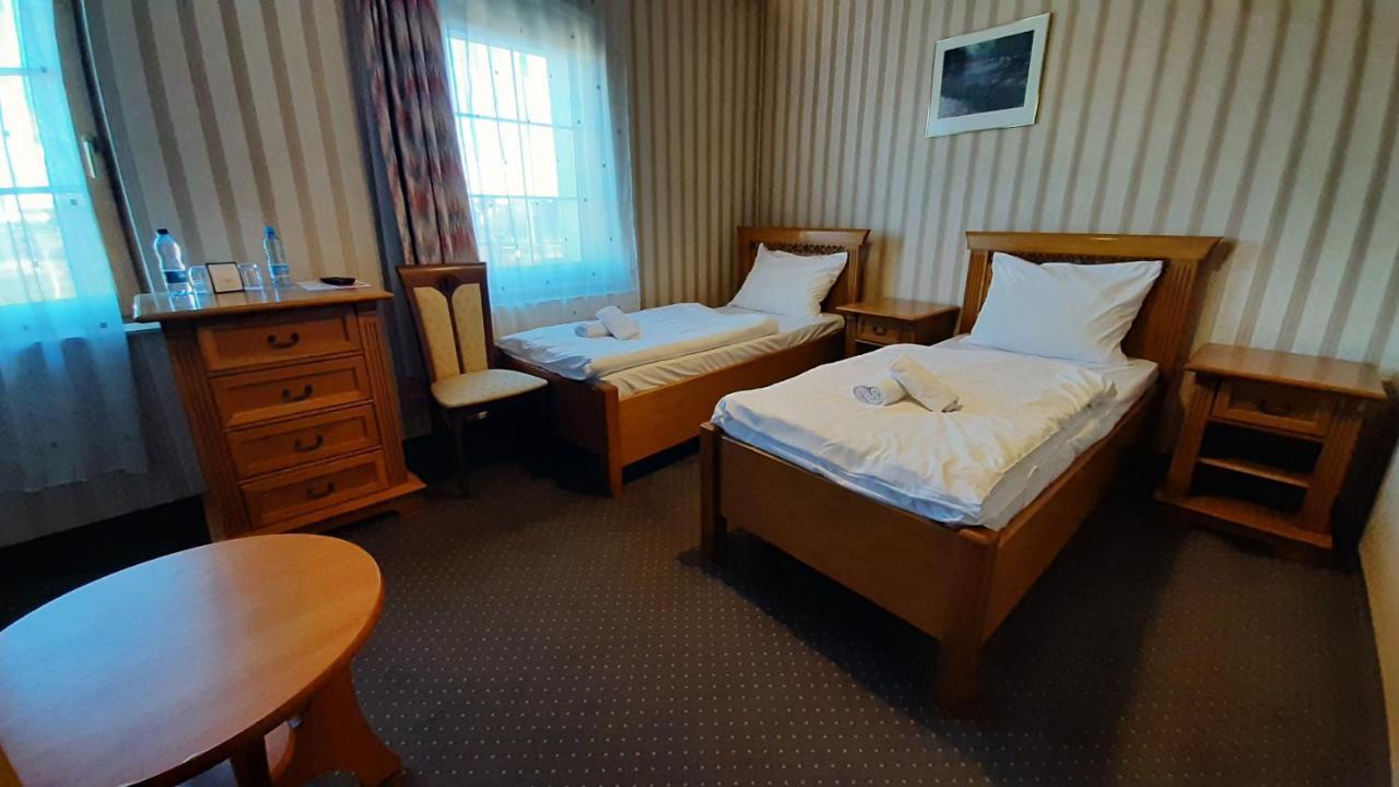 Hotel Jankow Żary Eksteriør bilde