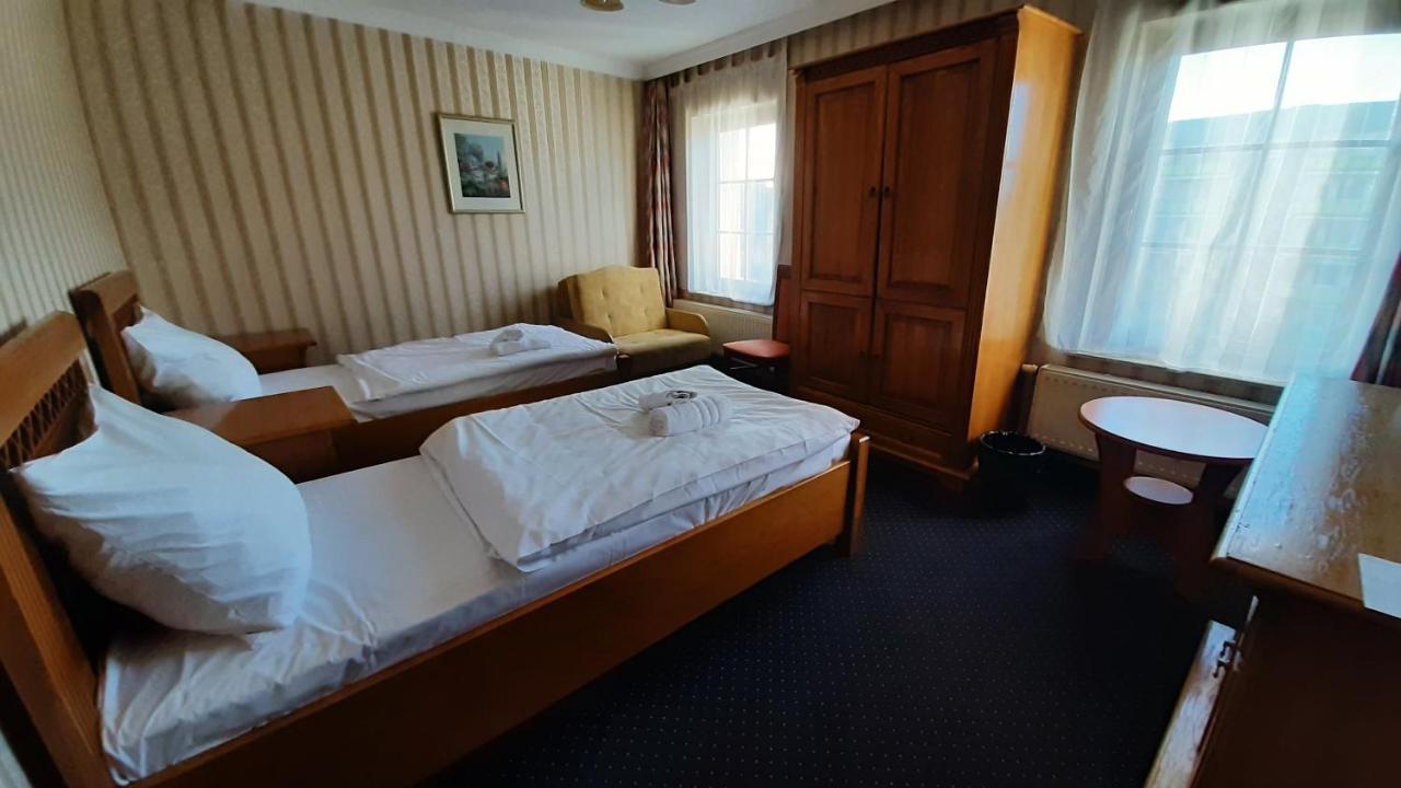 Hotel Jankow Żary Eksteriør bilde