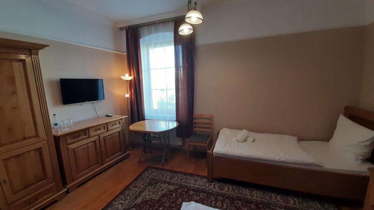 Hotel Jankow Żary Eksteriør bilde